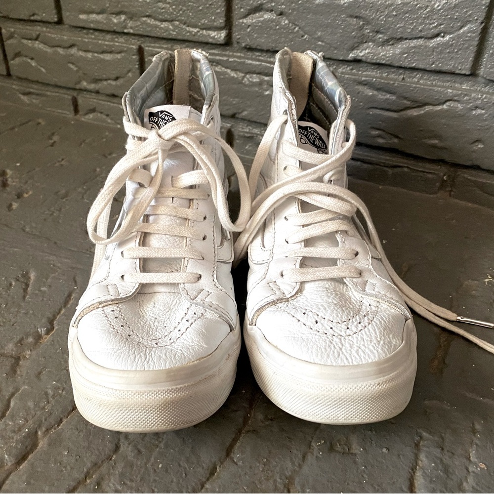Vans Sk8-Hi Slim Zip Hologram True White / Mid-Top Leather Skateboarding Shoe